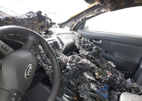 2015 Kia Sportage Lx z USA, uszkodzony, nr VIN KNDPB3AC8F7774483